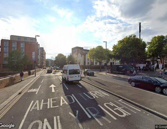 2 Bed Flat, Knowling Court, TW8 - Photo 1