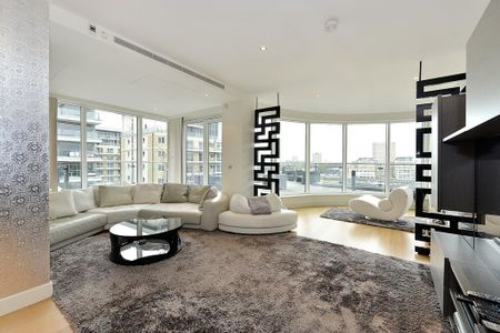 3 bedroom flat to rent - Photo 4