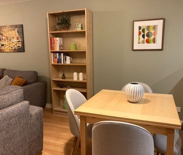 2 Bed Flat, Naples Street, M4 - Photo 2