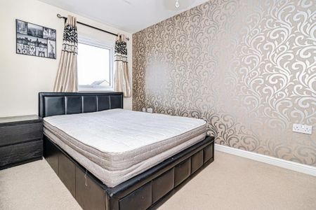 2 bedroom semi-detached house to rent - Photo 4