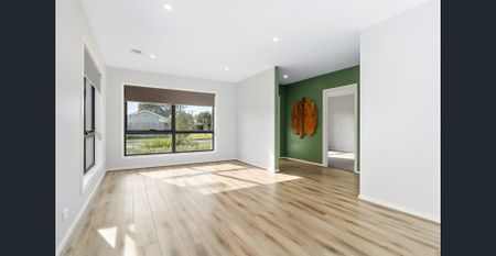 Stylish & Spacious Family Home - Photo 2