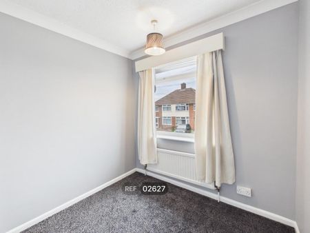 3 bedroom semi-detached house to rent - Photo 3
