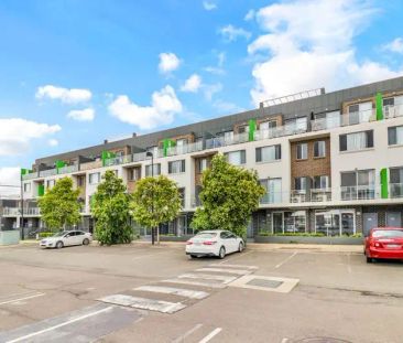 “Contemporary Comfort Meets Convenience in Prime Location!” - Photo 4