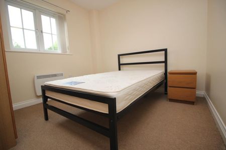 2 bedroom Flat to rent in The Ropery, St Peters Basin, Newcastle upon Tyne - Photo 4