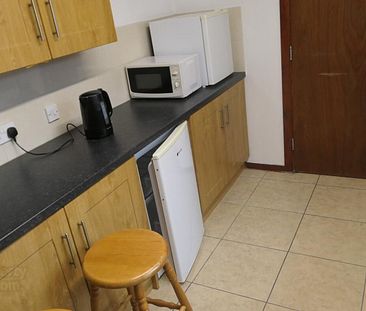 Unit 1, 36 Fitzroy Avenue, Botanic, BT71HW, Belfast - Photo 3