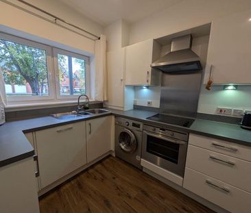 1 bedroom in a house share to rent - Photo 5