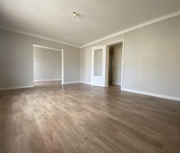 Location Appartement 3 pièces 80m² SAUMUR 49400 - Photo 4