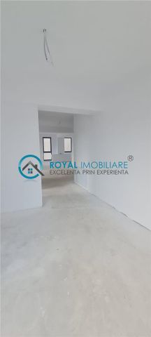 Royal Imobiliare Inchiriere apartament 4 camere, zona Sud - Fotografie 2