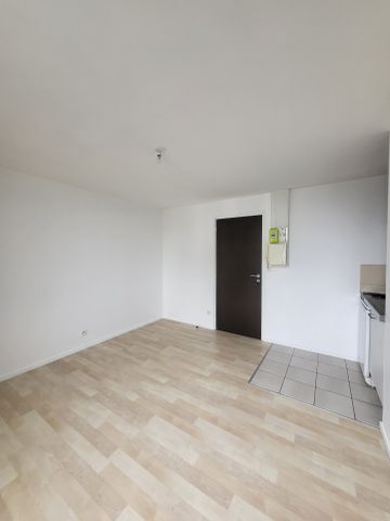 BEAU STUDIO MODERNE 18 M2comprenant entrée sur séjourkitchenette ... - Photo 2