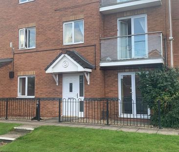 1 bedroom ground floor flat to rent - Photo 1
