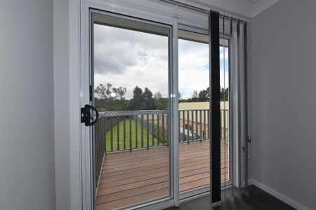 Well Appointed Duplex - Photo 4