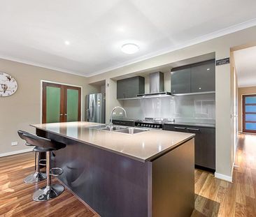 Low Maintenance Family Home - Photo 6