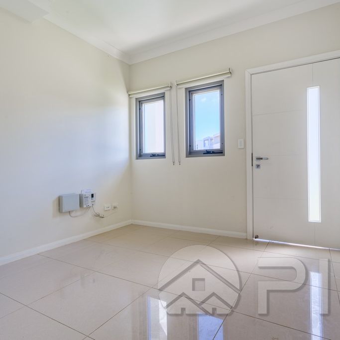 52 Culgoa Bend Villawood - Photo 1