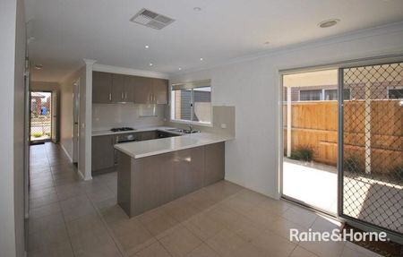 3 Cups Court, Clyde North, VIC 3978 - Photo 3