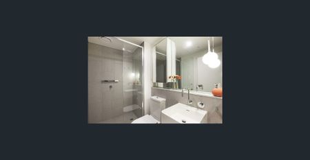 Bright One Bedroom - Photo 4