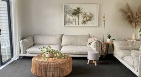 Furnished or Unfurnished 3-Level Terrace Home in Westmere – Ready to Move I - Photo 2