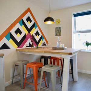 8 bedroom house to rent - Photo 2