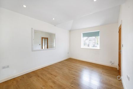 2 bedroom detached house to rent - Photo 2
