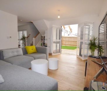 3 Bed Semi-Detached House, Crowley Mews, SW16 - Photo 1