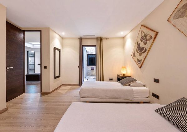 9 bedroom luxury Villa for rent in Marbella, Andalusia