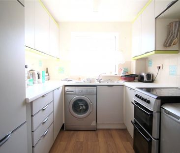Hanstone Close, - Photo 6
