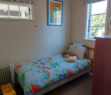 5 Hood Avenue, Heretaunga - Photo 2