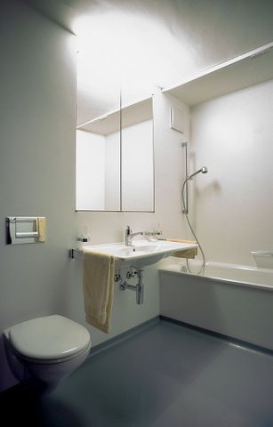 MODERNE WOHNUNG NÄHE AESCHENPLATZ - Photo 3