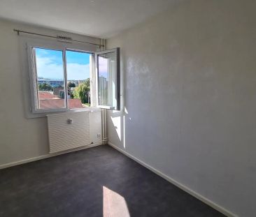 Appartement à louer 4 pièces 75.05m² - Photo 1
