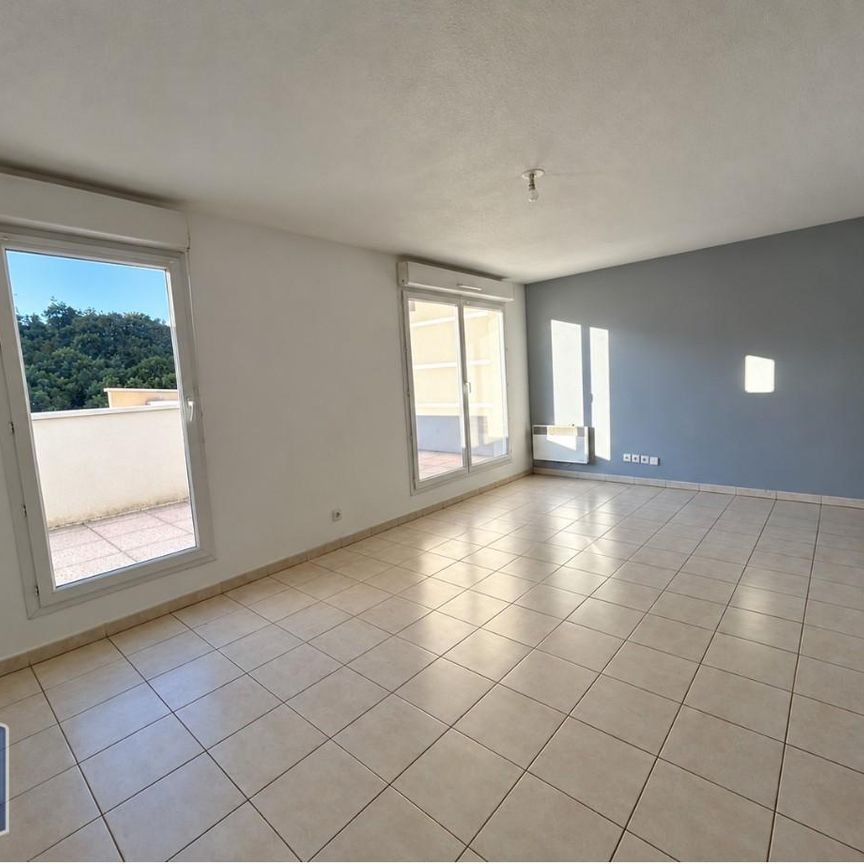 Location Appartement 2 pièces 49m² BELLEGARDE SUR VALSERINE 01200 - Photo 1
