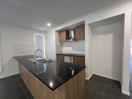 Newly Built Home In Munno Para West - Photo 5