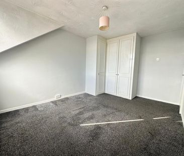 3 bedroom House To Let Total Size: 883 SQ FT - Photo 2