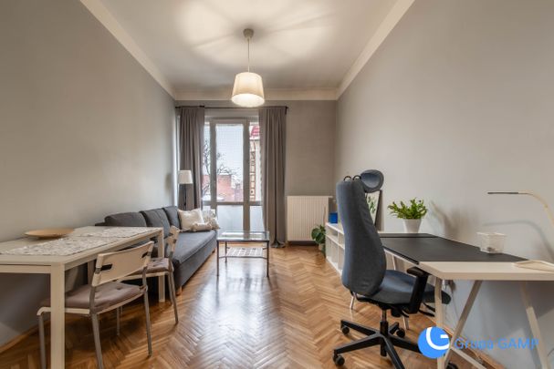 Studio w eleganckiej kamienicy 34,5m2 Stare Miasto - Photo 1