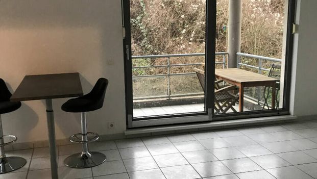 OETING : À saisir ! Grand studio avec balcon et garage - Photo 1