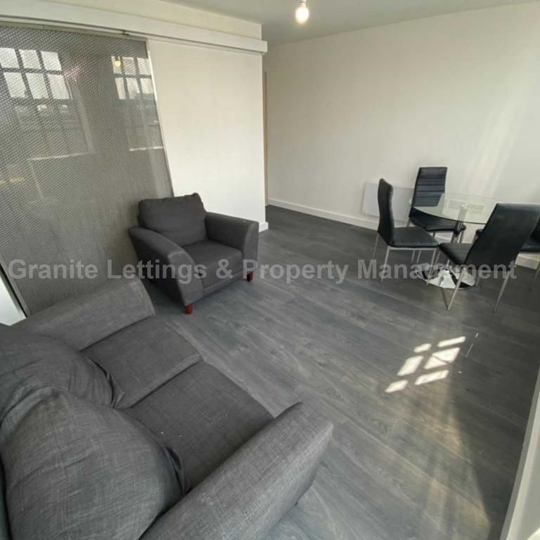 2 bedroom apartment to rent - Photo 1