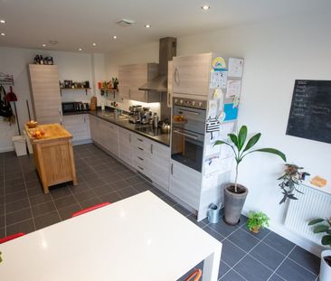 Room in a Shared Flat, Robinswood Gardens, E17 - Photo 3