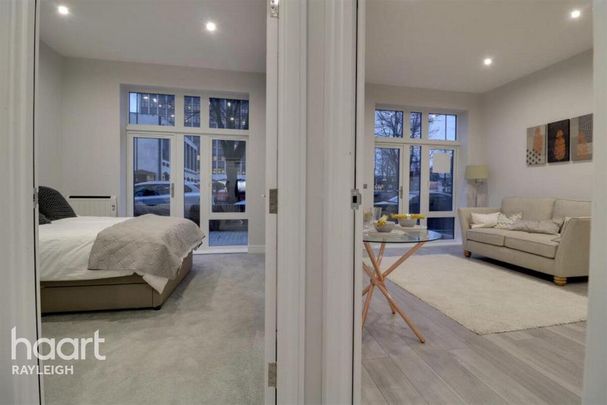 2 bedroom flat to rent - Photo 1