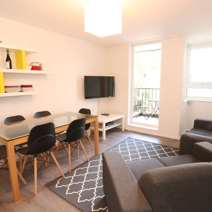 Spey Street – Room 4 - Photo 1