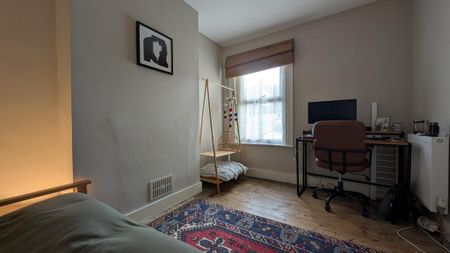 2 bedroom terraced house to rent - Photo 4