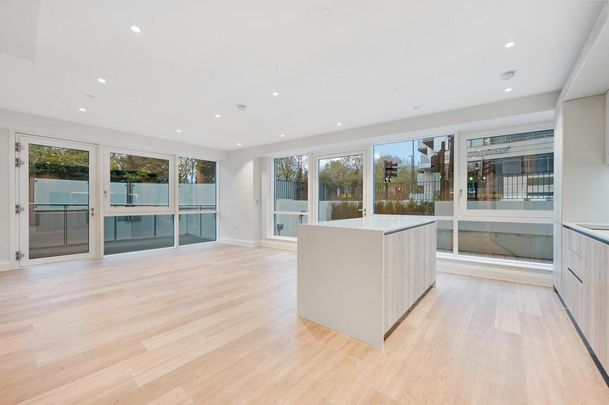 3 bedroom flat to rent - Photo 1