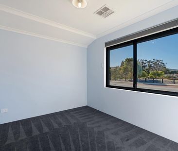 CAMILLO - 5X2 - MODERN FAMILY HOME WITH SPACE FOR EVERYONE AND SOLAR - Photo 4