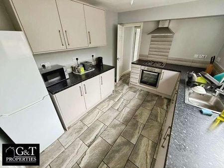 Bromford Lane, West Bromwich, B70 - Photo 5