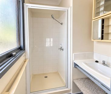 Beautiful home in prime location - Photo 5