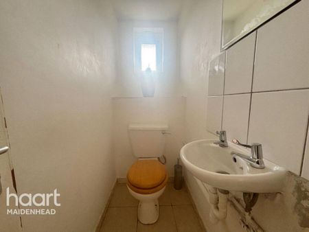 1 bedroom in a house share to rent - Photo 4