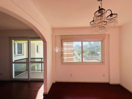 Apartamento com 2 quartos e 85m² para alugar em Centro, Novo Hamburgo. - Photo 2