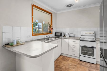 Three Bedroom Home - Photo 5