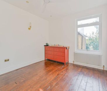 5 bedroom end of terrace house to rent - Photo 1