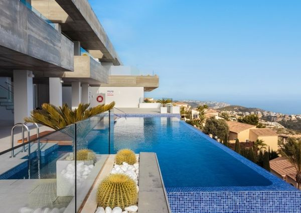 LUXURY APARTMENT with 3 bedrooms and panoramic sea views LONG TERM RENTAL