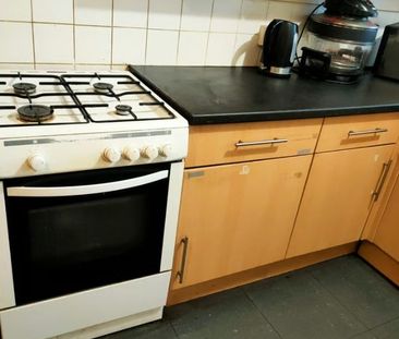 Room in a Shared House, London, E3 - Photo 2