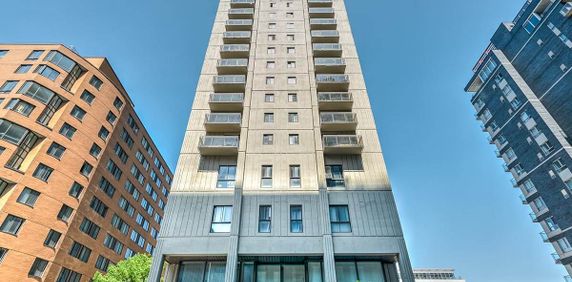 Jr. 1 Bdrm Available At 315 East Rene Levesque Blvd, Montreal - 315 East Rene Levesque Blvd, Montréal - Photo 2