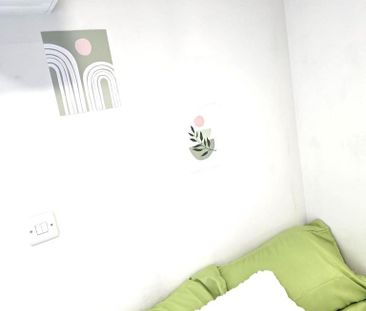 2 bedroom private hall to rent - Photo 2